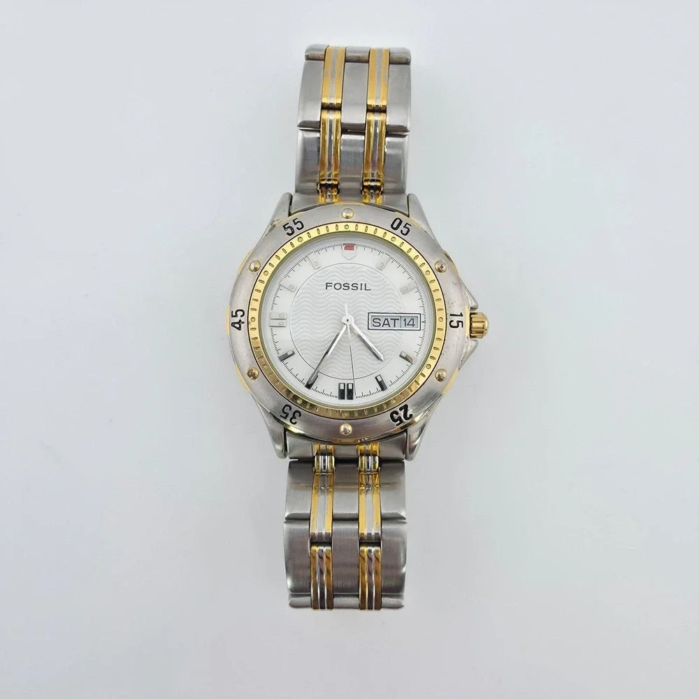 FOSSIL Watch 'Route of the Famous 400' Car Tin Papers Silver Gold Tone 7.5